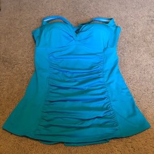 Torrid plus size 1X tankini swimsuit top